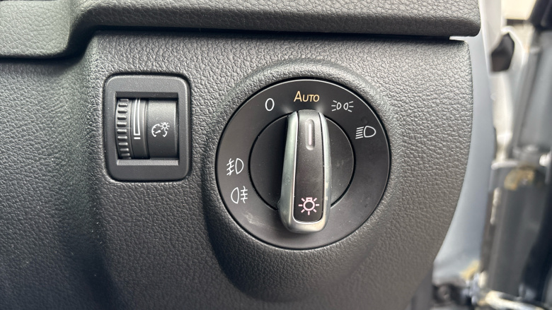 Volkswagen Tiguan 2.0 TDi BlueMotion Tech R-Line 5dr 150 DSG [NAV] Diesel Estate